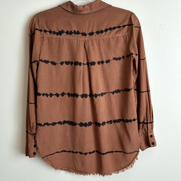 Anthropology - Cloth & Stone Edie Tie Down Button Shirt - Picture 8 of 11